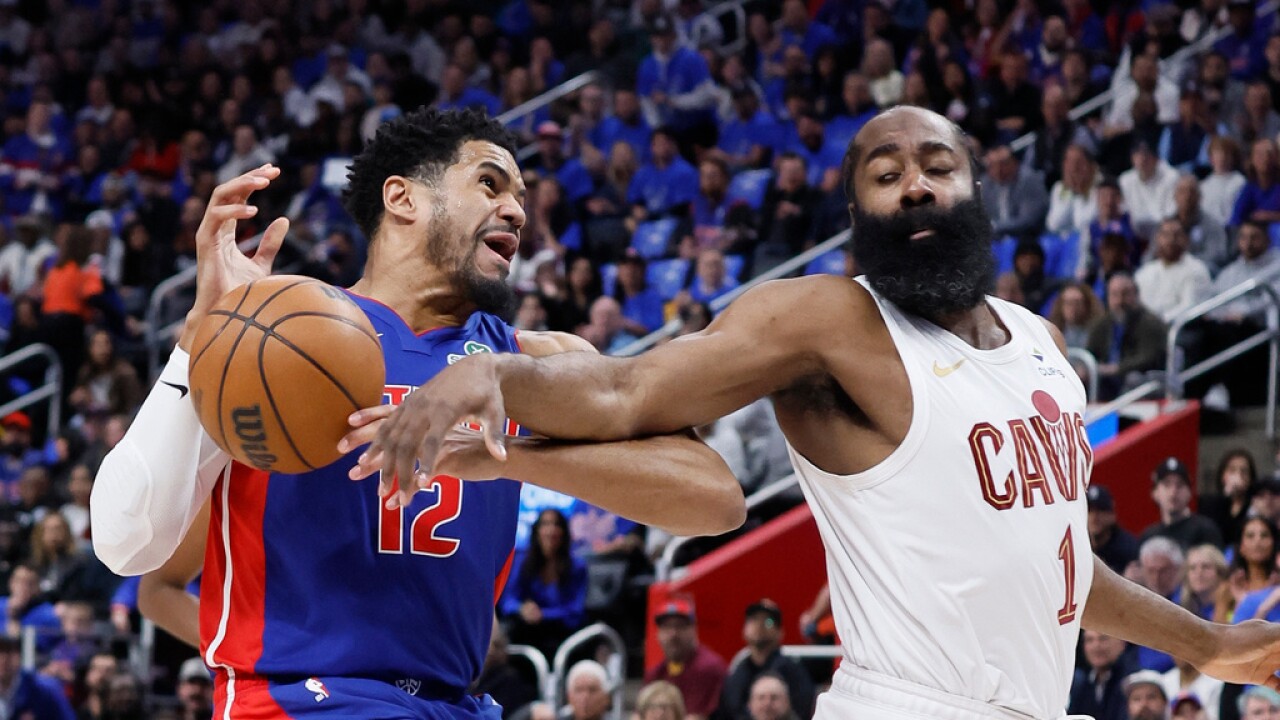 Harden lidera a Cavaliers al 3-2 ante Pistons y se colocan a un juego de la final del Este