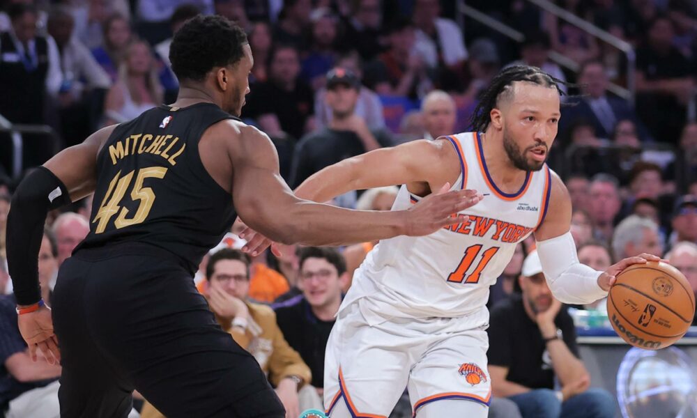 Knicks remontan desventaja de 22 ante Cavaliers y se llevan primero de la serie