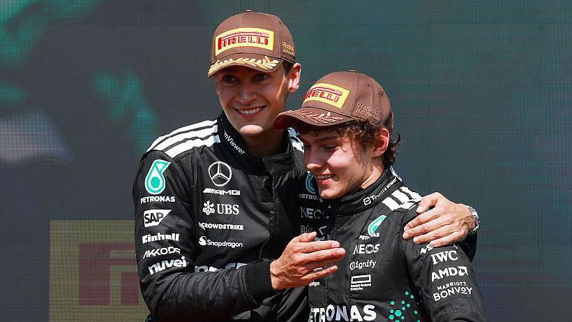 Russell da por perdido el título y deposita la presión en Antonelli