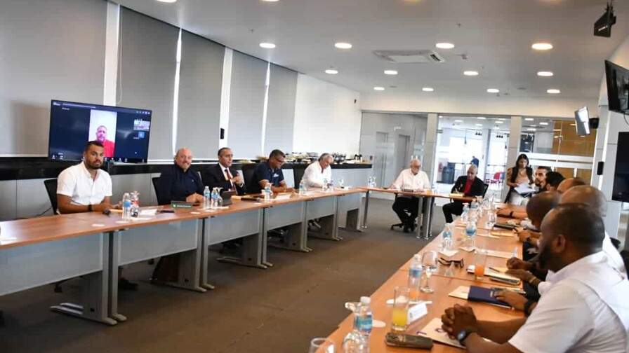 LIDOM y FENAPEPRO inician negociaciones para fortalecer el futuro del béisbol invernal dominicano