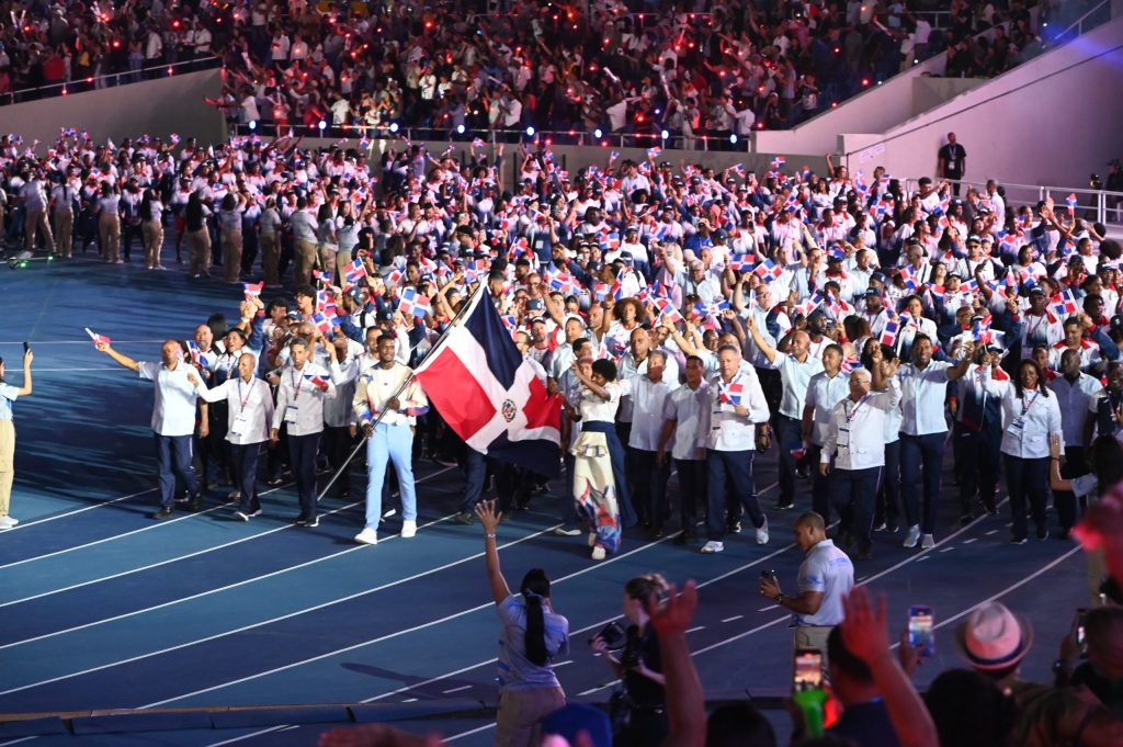 Delegación dominicana recibe ovación en inauguración de Centroamericanos