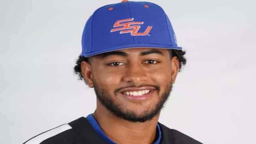 El Prospecto Dominicano de Béisbol Johan Sandoval Denuncia Injusto Hostigamiento por Parte de ICE en EE. UU.