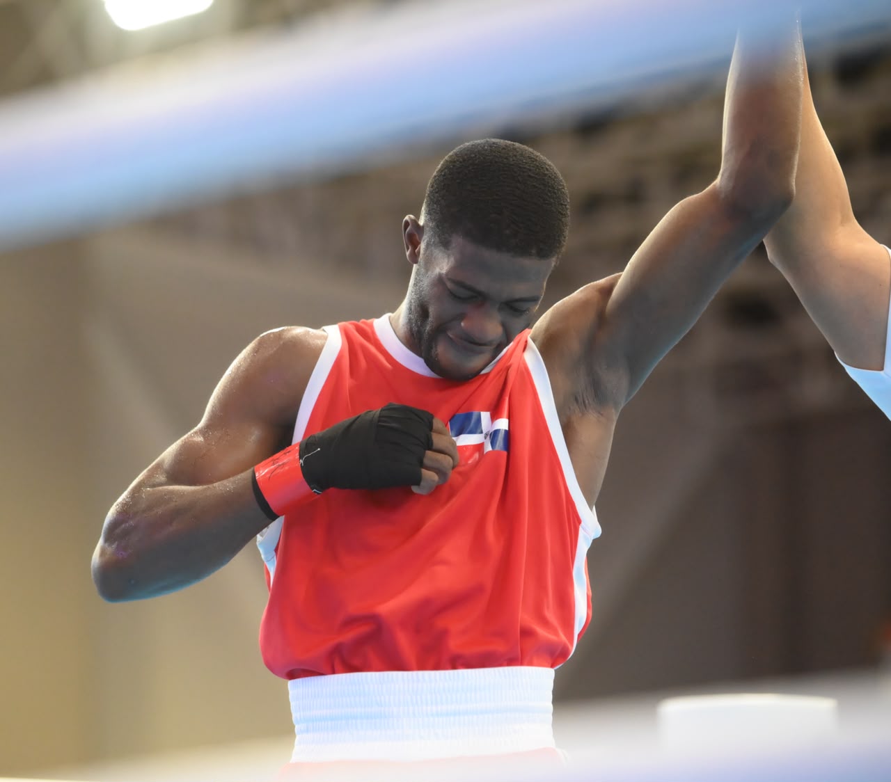 Bera alcanza semis y Cuello cuartos en boxeo centroamericano