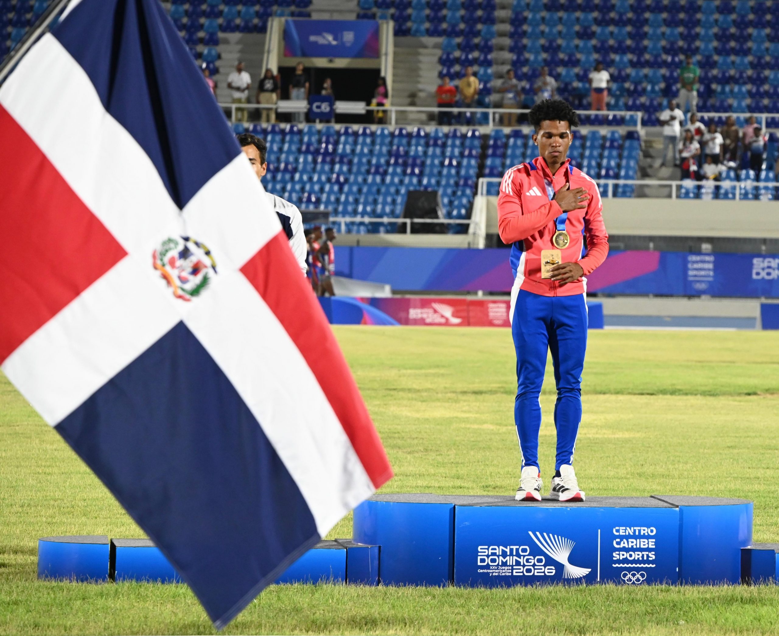 Yeral Núñez gana oro en 400 metros con valla