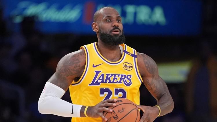 LeBron James regresa a Los Ángeles en Navidad
