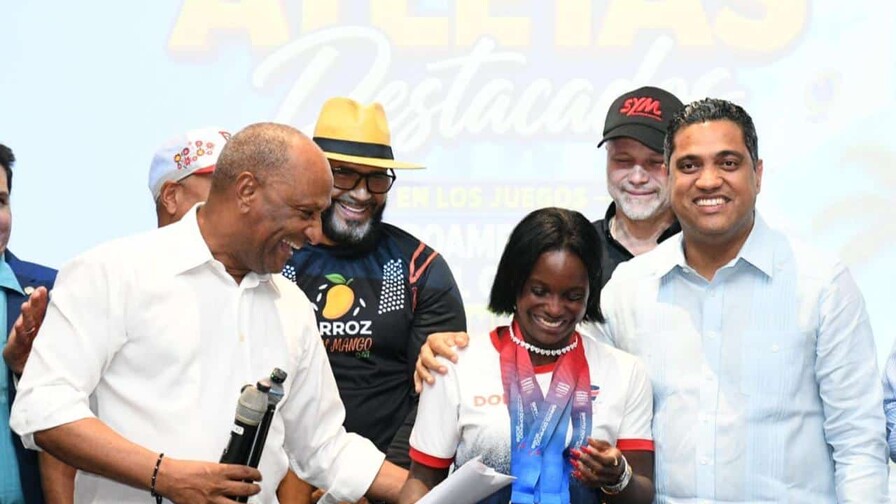 Liranyi Alonso recibe apartamento amueblado tras su histórica actuación en Santo Domingo 2026