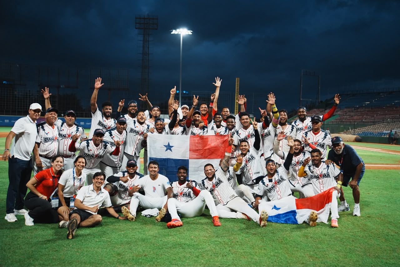 Panamá anuncia recompensa para los campeones del béisbol en los Juegos Centroamericanos y del Caribe