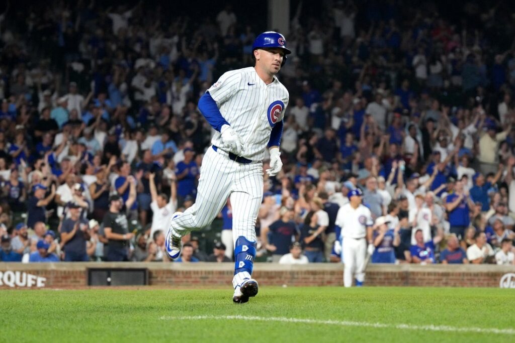 Alex Bregman explota con tres jonrones y los Cubs hacen historia