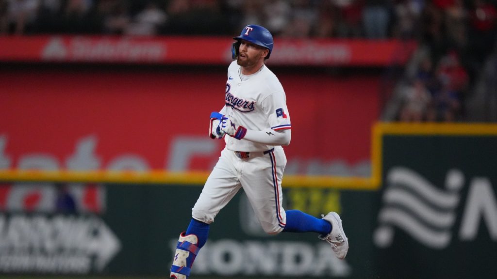 Nimmo impulsa a Rangers y se acercan a Astros