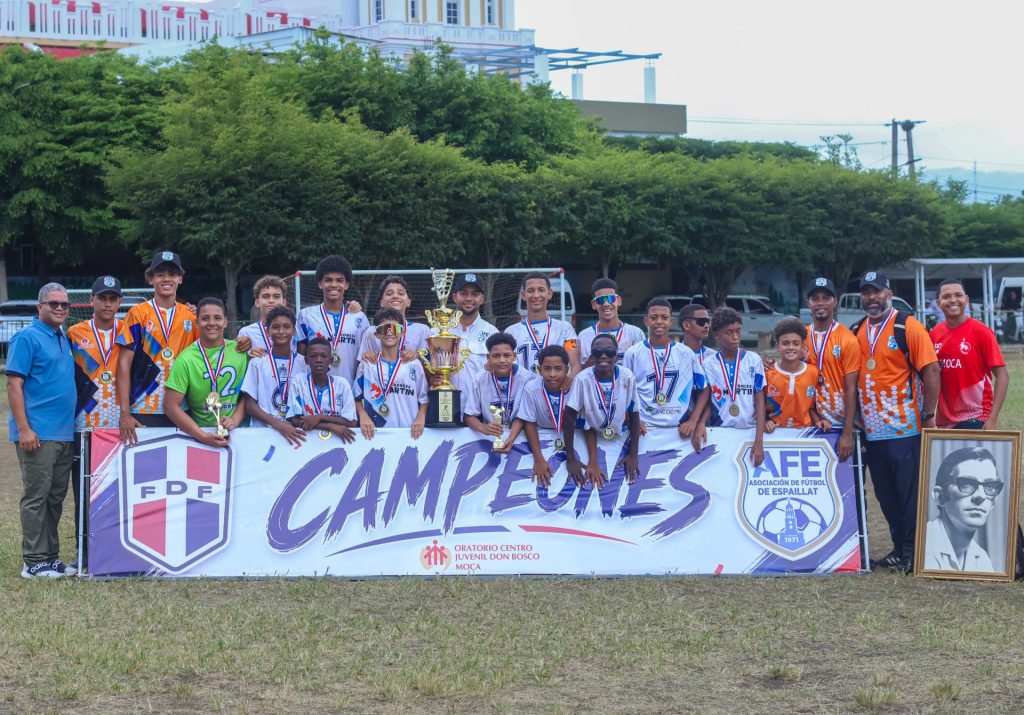 Moca gana el Padre Vicente y corona 35 años de historia del fútbol infantil