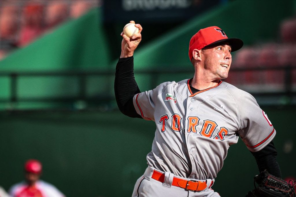 Toros del Este blindan su rotación con el regreso de Aaron Sánchez y Carlos Rodríguez