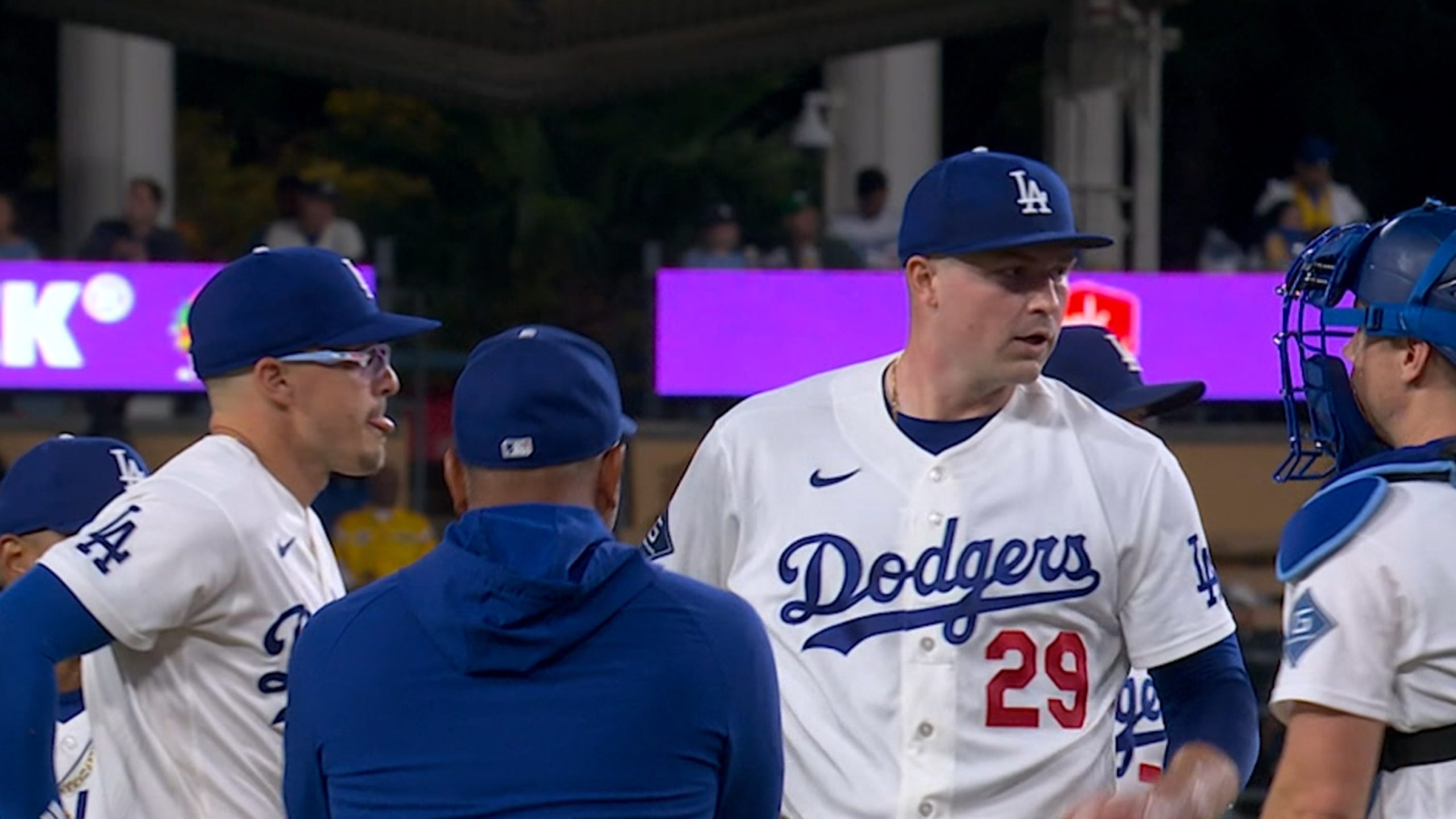 Dodgers ganan por walk-off tras extraña noche de Skubal (10 hits, todos sencillos)