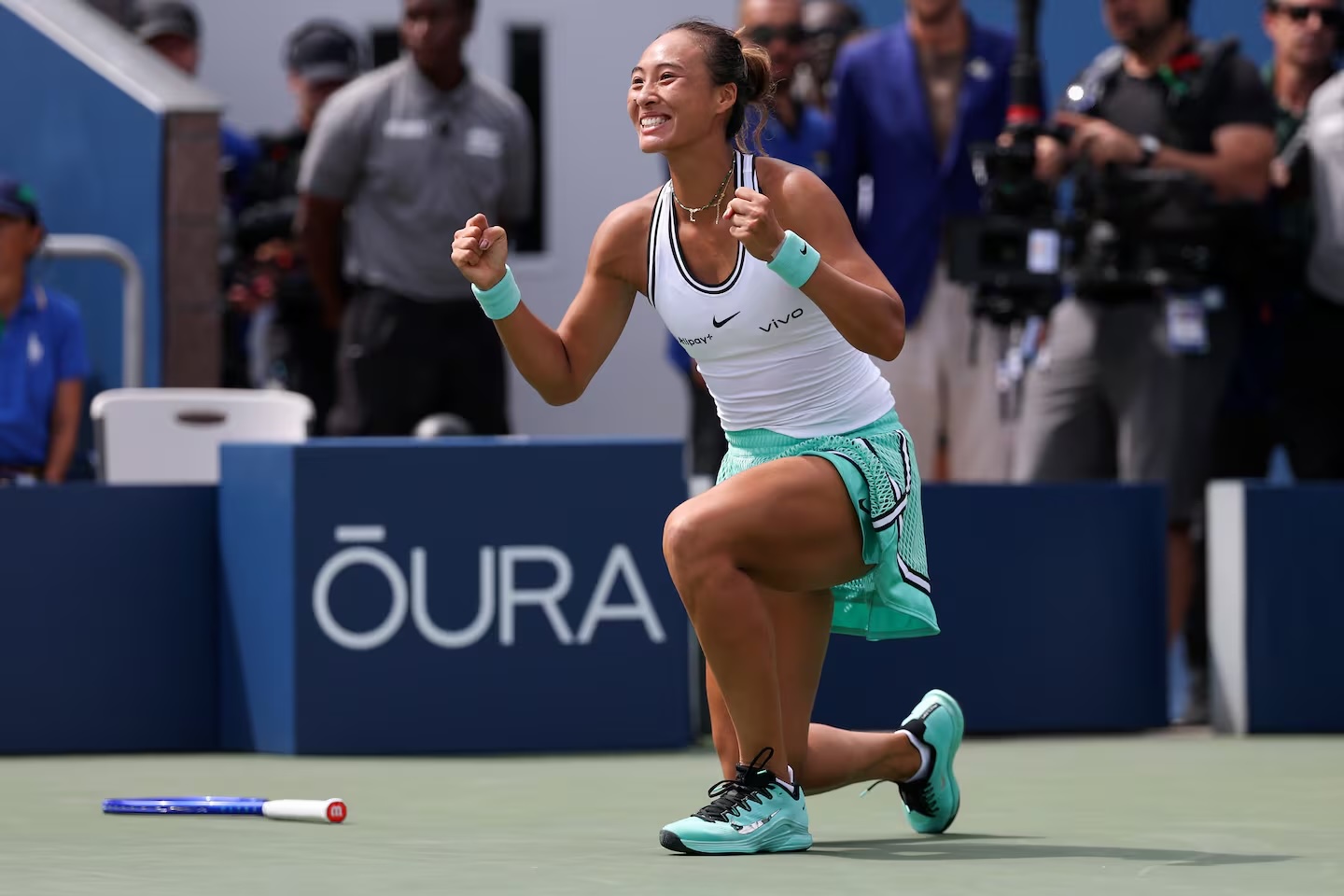 Zheng Qinwen protagoniza una remontada espectacular y elimina a Iga Swiatek