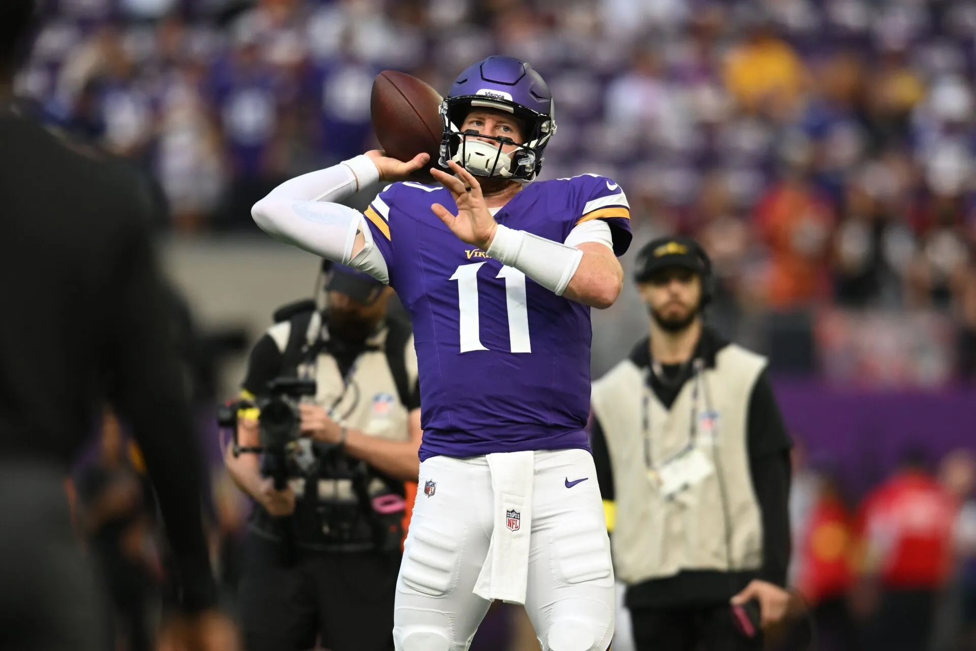 Carson Wentz será suplente de Kyler Murray en el debut de los Vikings