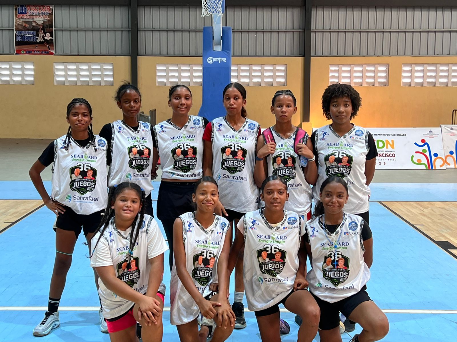 Team Pedro Emilio Reyes, campeón basket U15 femenino Juegos San Vicente