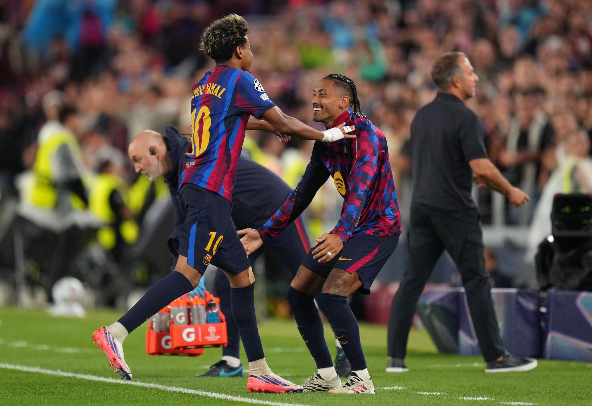 Barcelona busca mantener su arranque perfecto ante el Levante