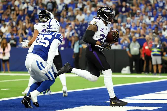 Derrick Henry y Lamar Jackson lideran la contundente victoria de Baltimore