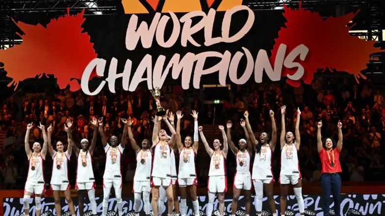 Las mujeres estadounidenses ganan el quinto título consituto consituto en la Copa Mundial Femenina de la FIBA