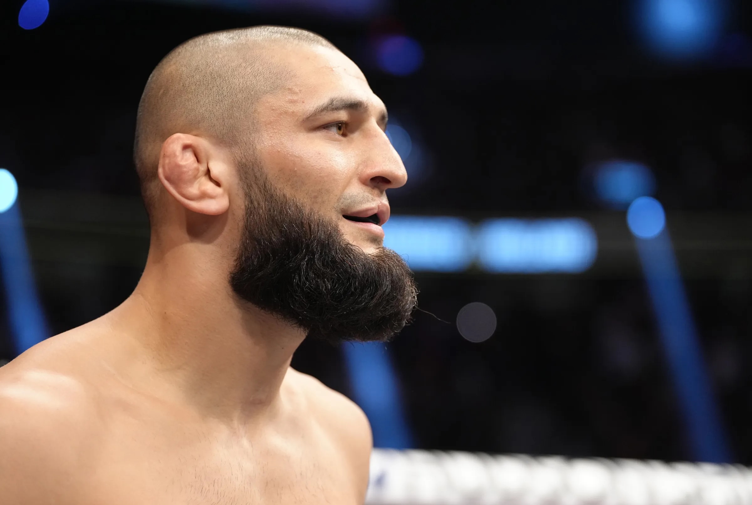 Khamzat Chimaev considera tomarse un descanso si UFC no le consigue una pelea antes de diciembre