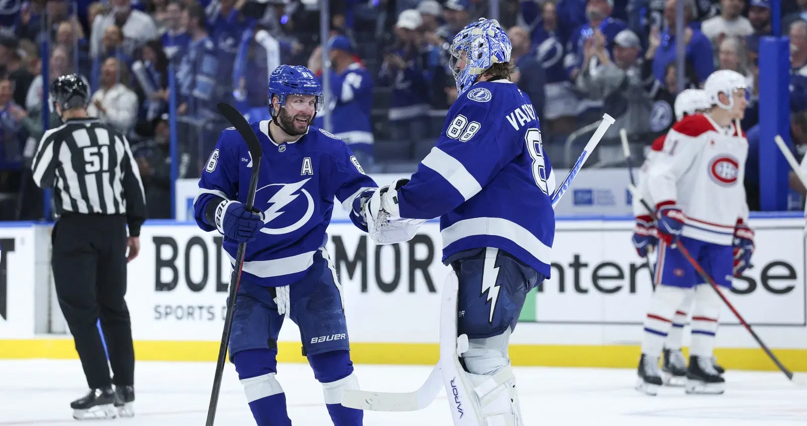 Los Tampa Bay Lightning planean extender a Kucherov