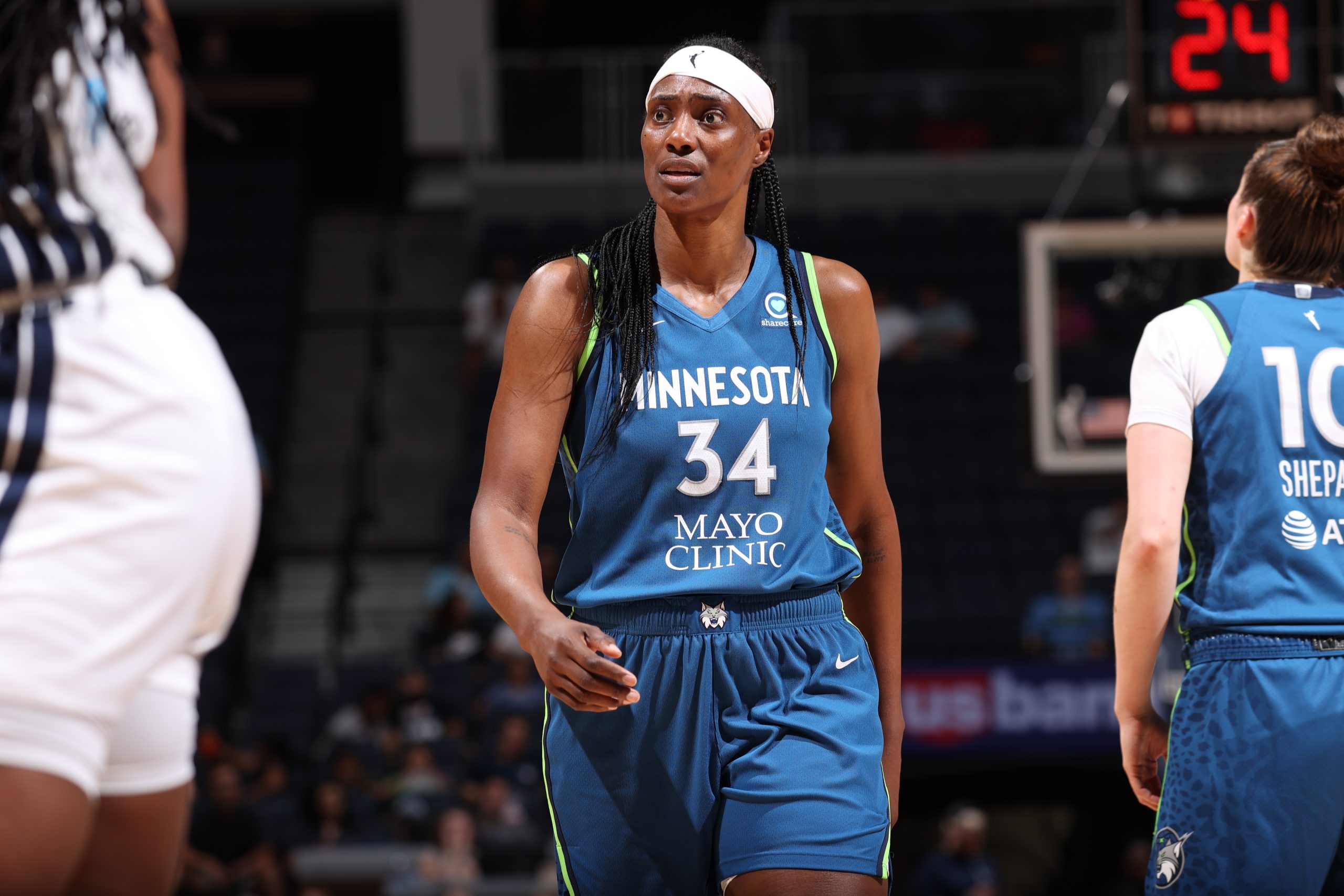 LSU honrará a la leyenda del baloncesto femenino Sylvia Fowles con una estatua en el campus