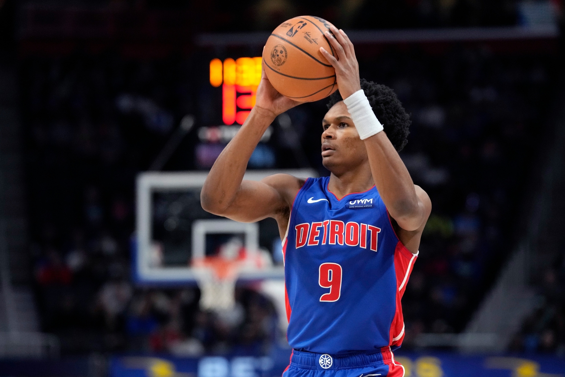 Ausar Thompson acuerda extensión de cinco años y $155 millones con los Pistons
