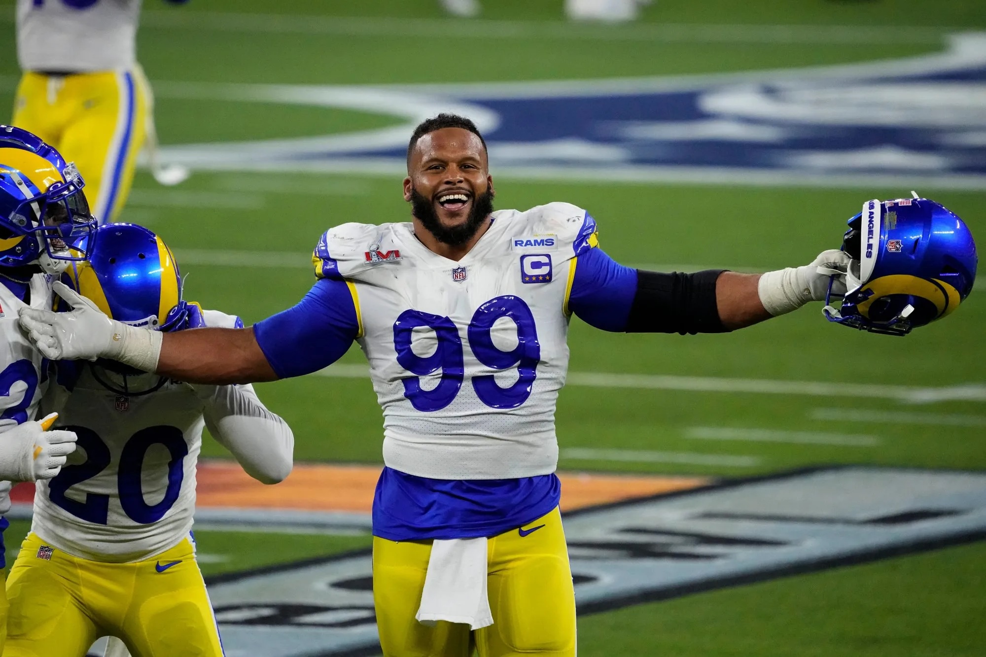 Aaron Donald planea debutar esta temporada el lunes ante los Giants