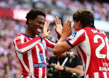 Atlético golpea al Real Madrid y se queda con el derbi