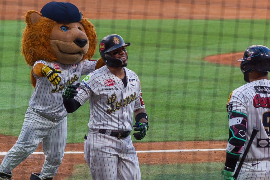 Leones del Caracas ponen en marcha su pretemporada