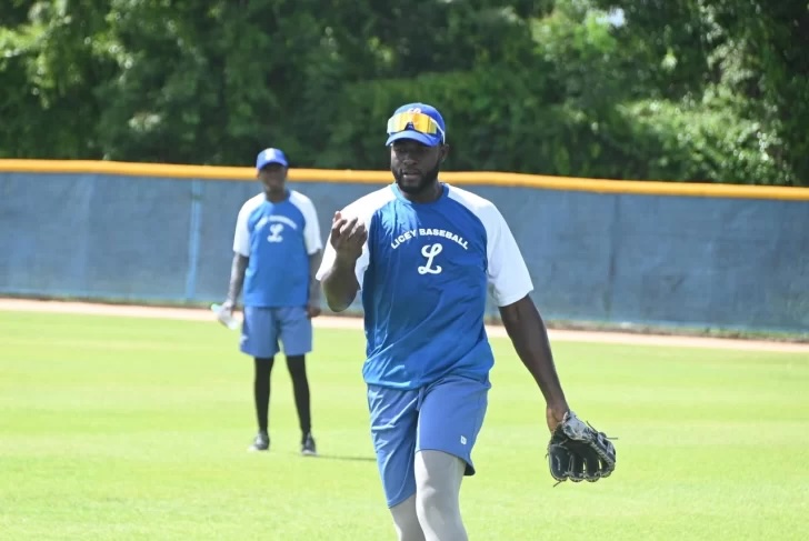 Bonifacio y Florial se integran al campamento del Licey