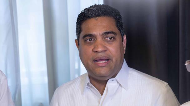 Kelvin Cruz muestra recuperación del Estadio Félix Sánchez tras concierto de Ramón Orlando