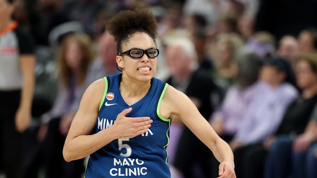 Olivia Miles gana unánimemente el premio a Novata del Año de la WNBA