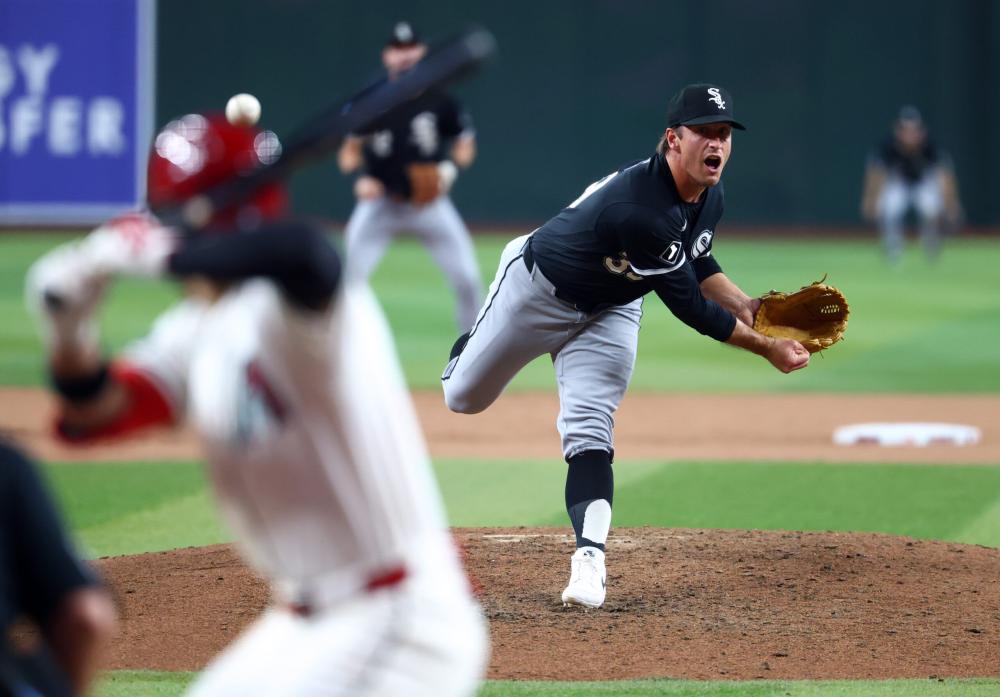 Toros contratan al relevista de Grandes Ligas Lucas Sims