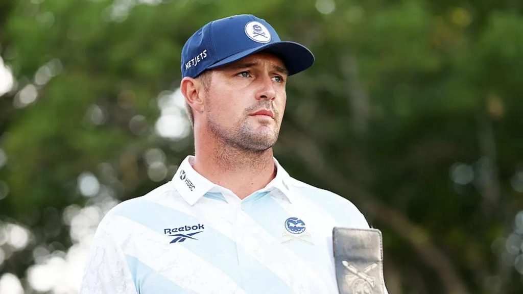 DeChambeau sigue sin decidir si continuará en LIV Golf más allá de 2026