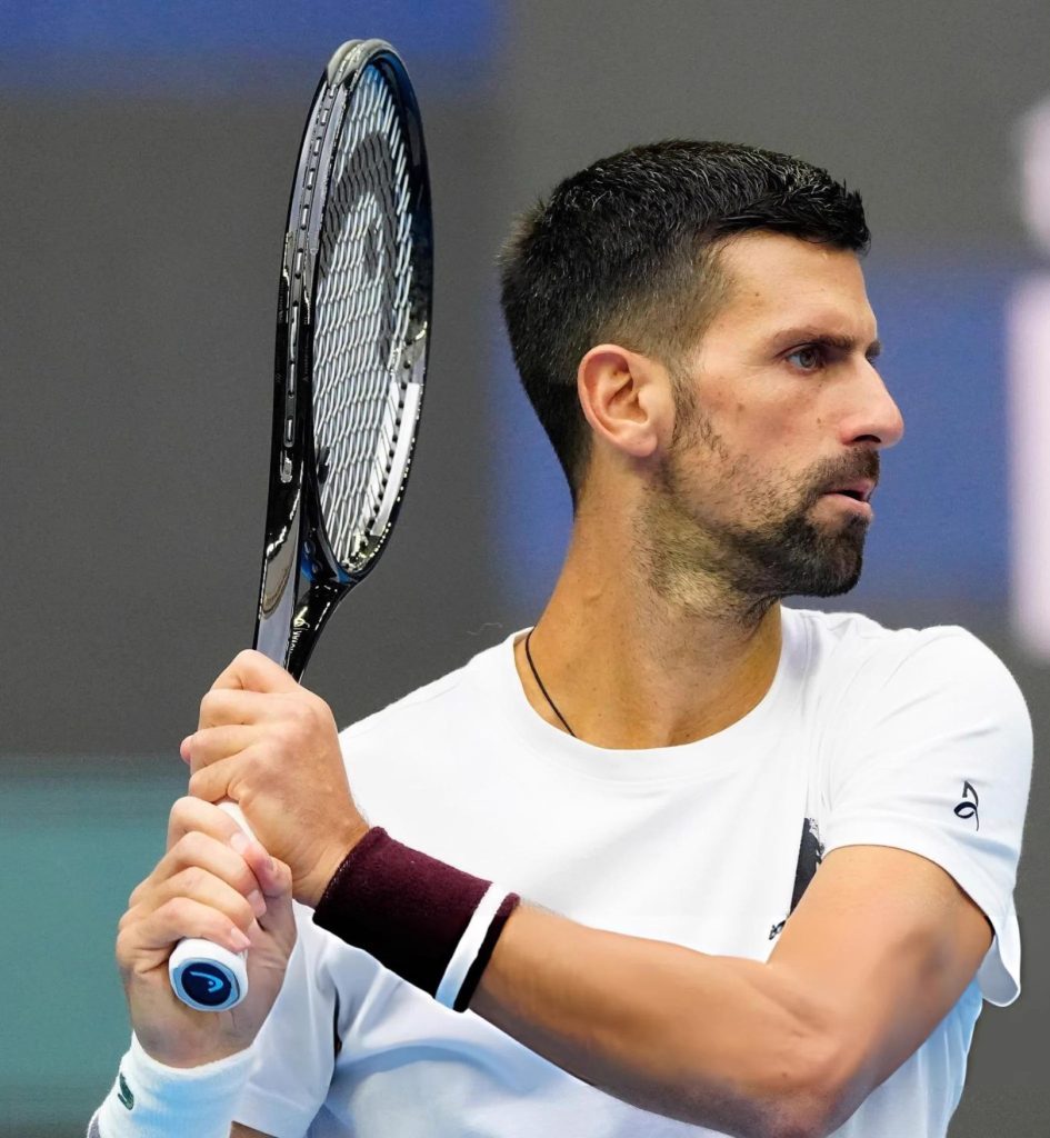Novak Djokovic regresa a Beijing 11 años después y asegura estar físicamente listo