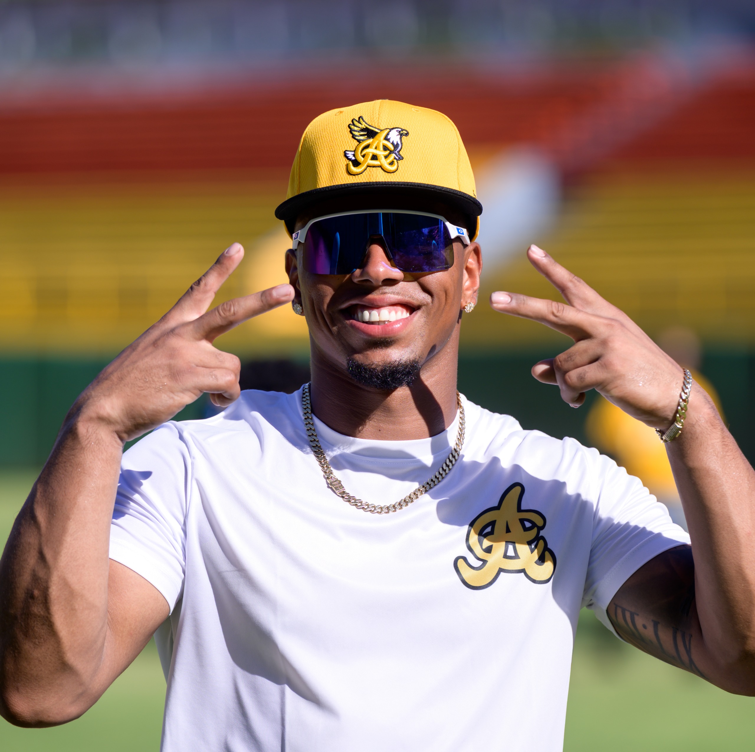 Chris Suero y el latido aguilucho: Corazón del Bronx, alma cibaeña.
