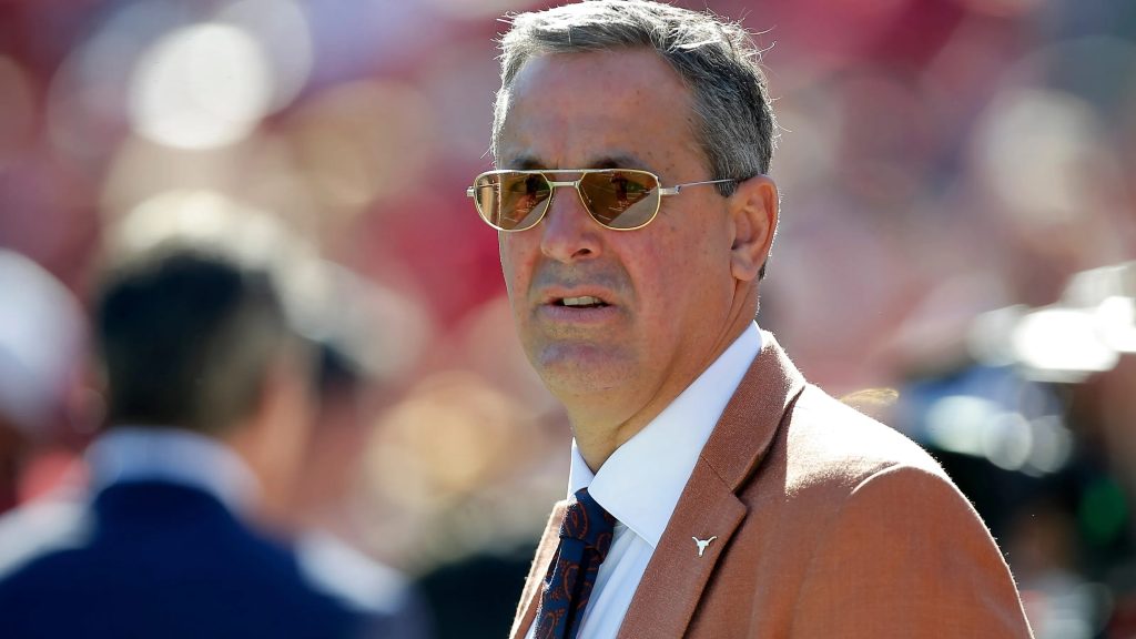 Chris Del Conte exige mayor control tras los festejos de los Longhorns