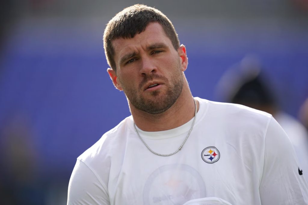 ¿Qué está pasando con los Steelers? T.J. Watt y otras figuras pierden la calma en la banca