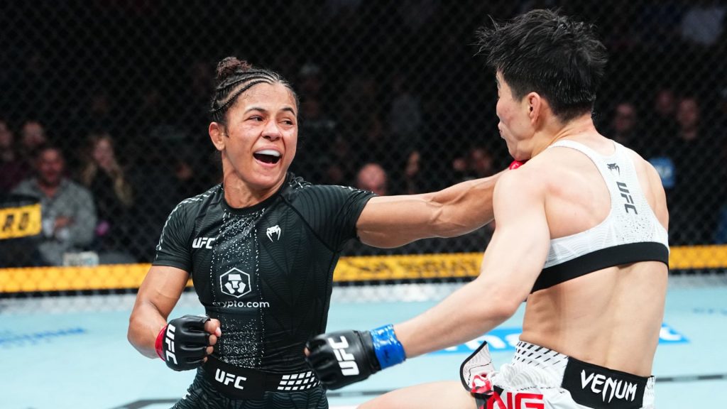 Natalia Silva se convierte en campeona de peso mosca