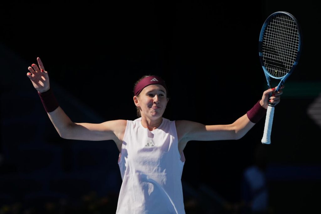 ¡Bombazo en Beijing! Nikola Bartunkova elimina a Aryna Sabalenka