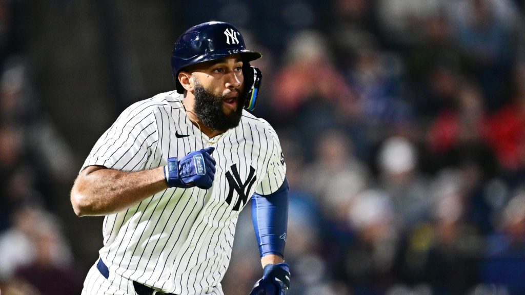 Leones y Tigres intercambian a Amed Rosario por Elier Hernández