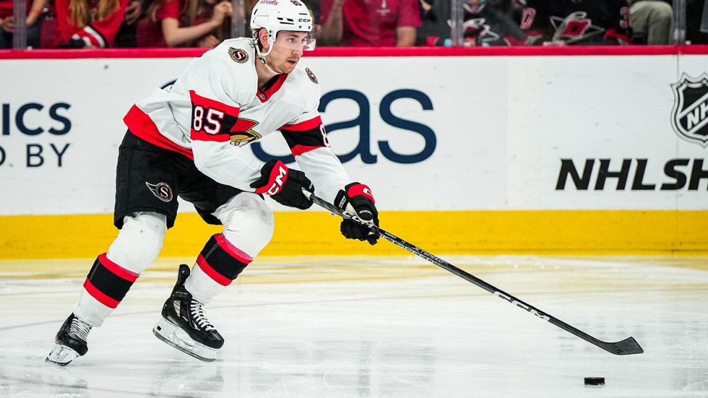 Jake Sanderson se perderá al menos dos partidos con Ottawa