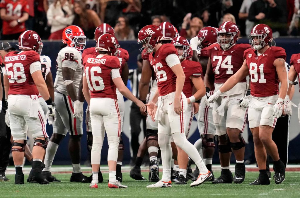Alabama podría recuperar una pieza importante antes del choque contra Georgia