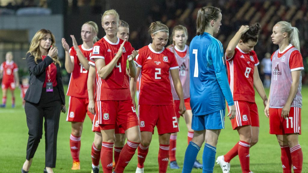 Gales golpea primero: vence a Albania y toma ventaja en el repechaje mundialista