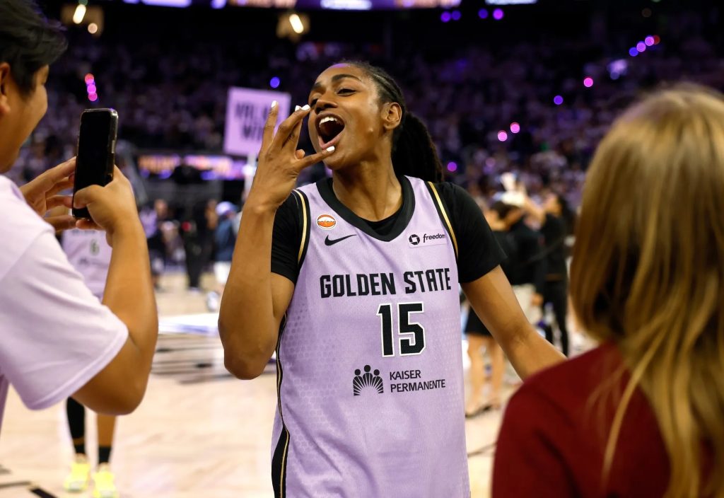 Golden State está a una victoria de eliminar a las campeonas y alcanzar sus primeras Finales