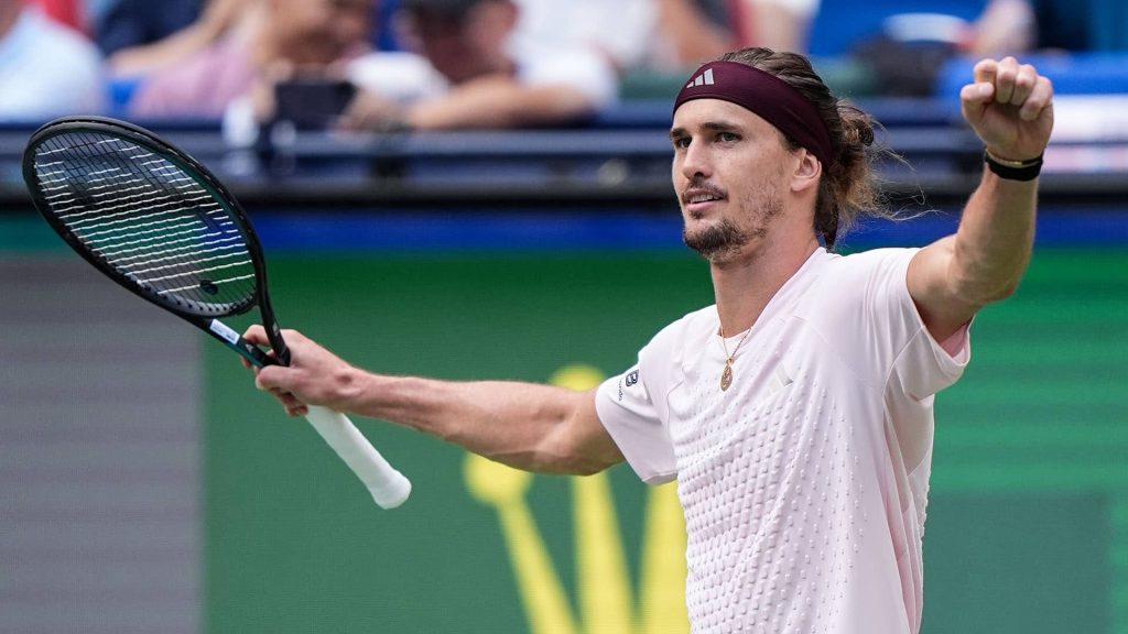 Alexander Zverev sobrevive a una batalla ante Bublik y avanza a cuartos en Shanghái