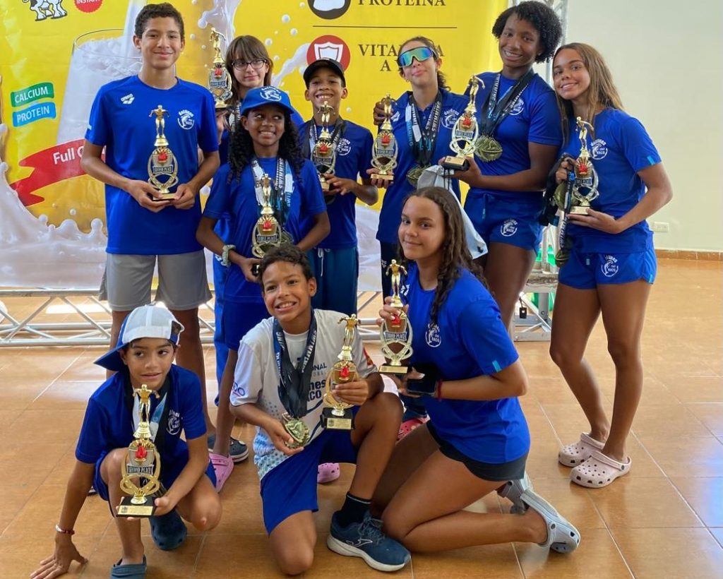 Los Delfines del Naco obtiene el tricampeonato Invitacional Las Pirañas de Amaprosan