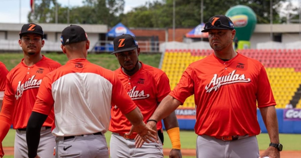 Quiroz y Pérez arrancan con fuerza y dejan buenas sensaciones en su debut