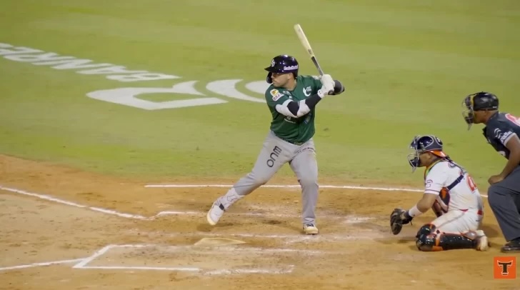 Estrellas Orientales castigan a los Toros con 17 imparables y una blanqueada de 11 carreras