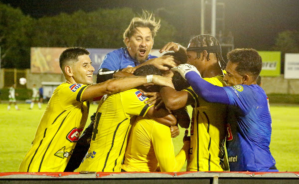 Salcedo FC continúa imparable: derrota a Atlántico y consolida su liderato invicto en la LDF